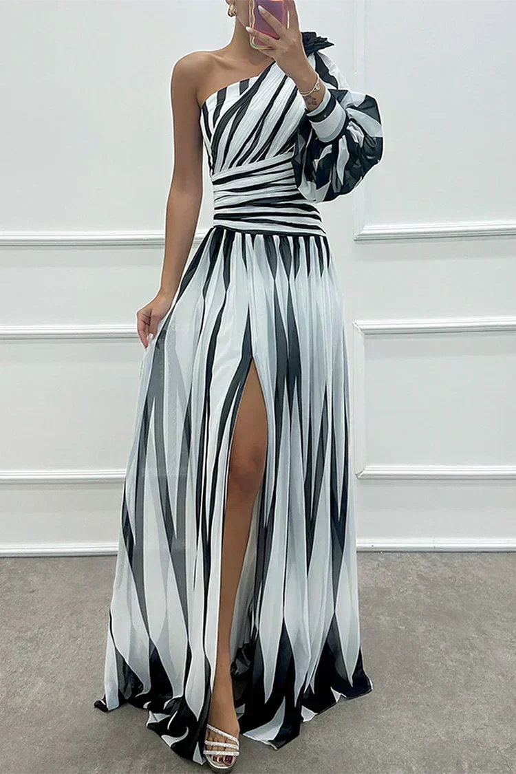 Dorothea | Elegant Striped Maxi Dress with One Shoulder