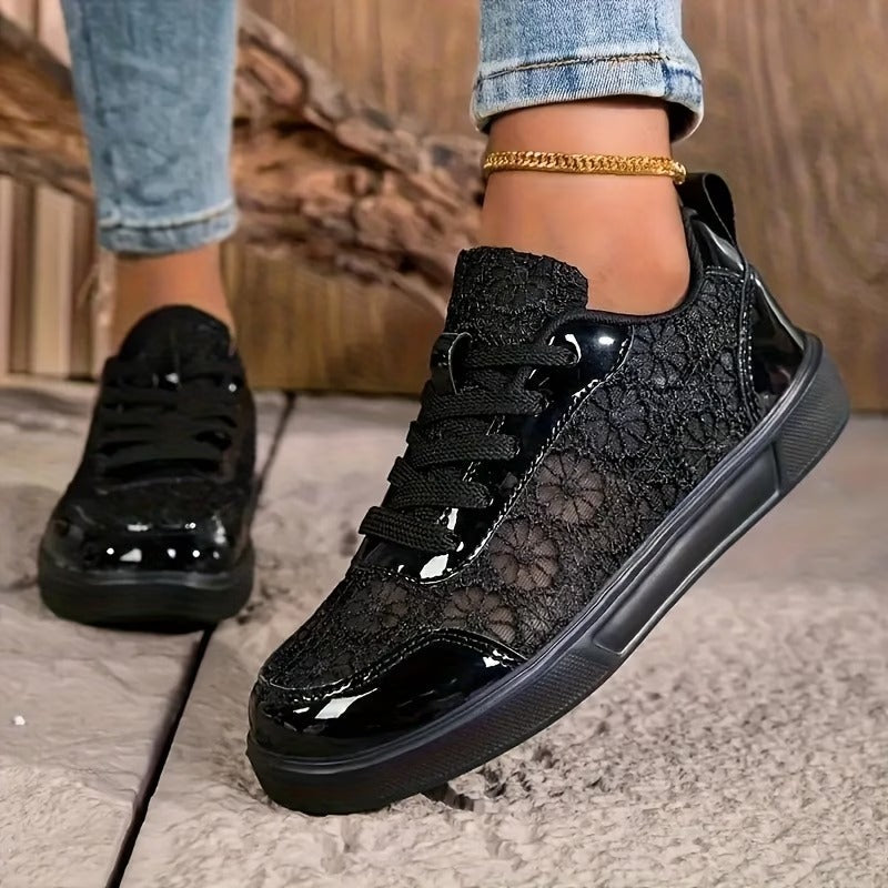 Dentelle | Floral Lace Trainers