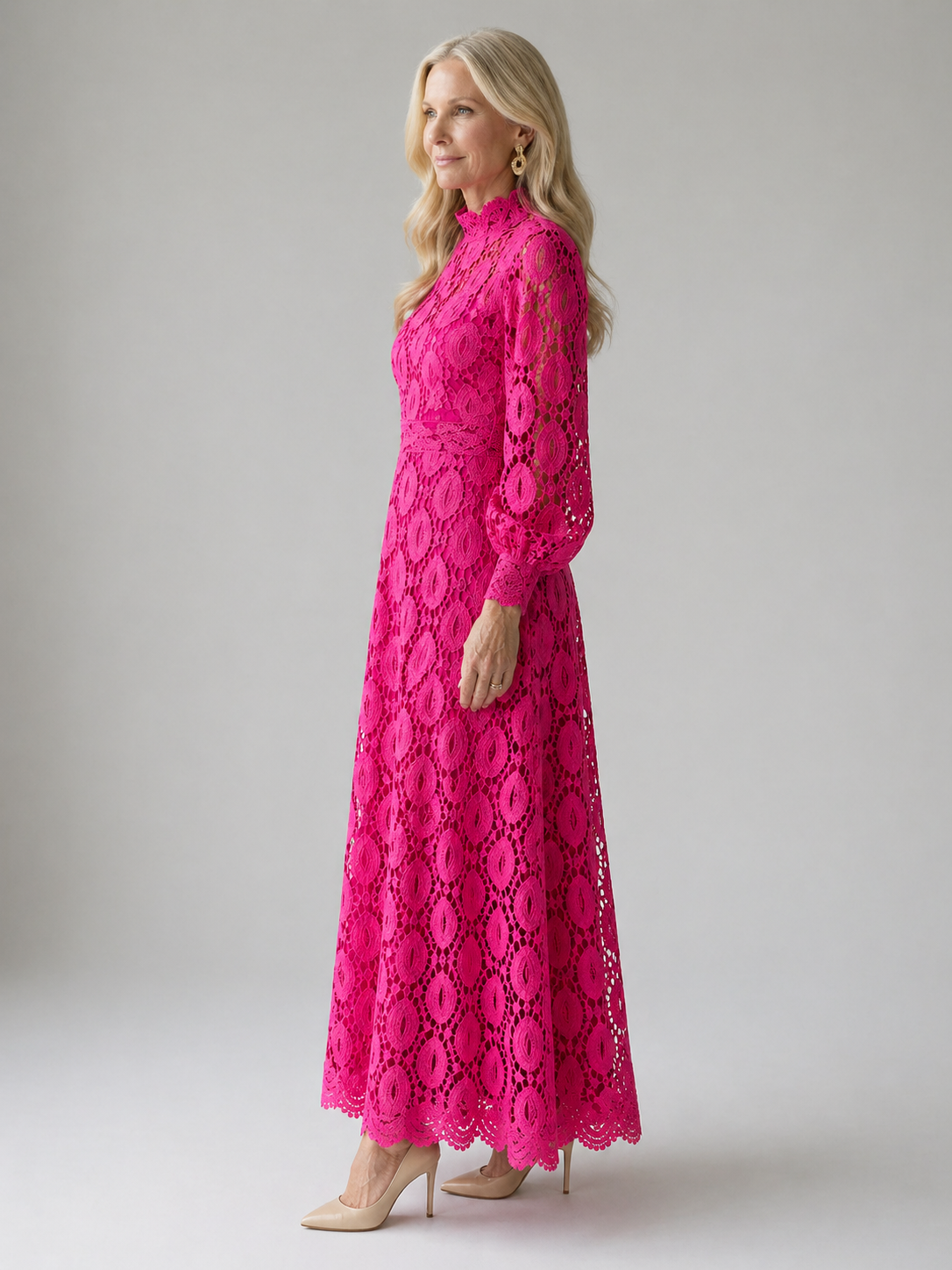 Vevina | Scalloped Lace Midi Dress