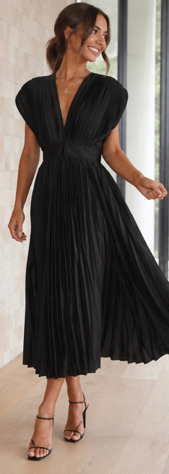 Philippa | Timeless Pleated Midi Dress