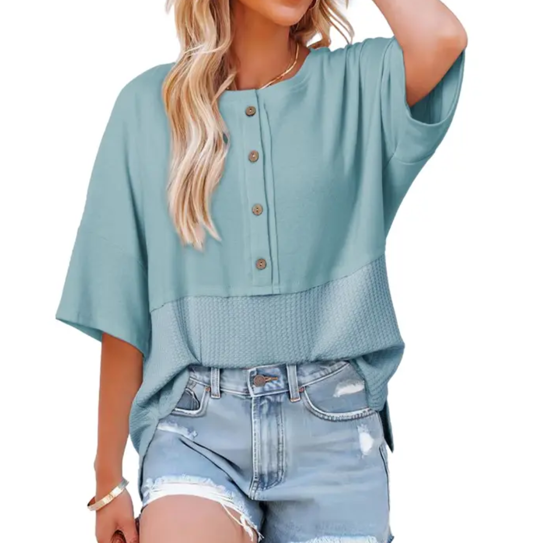 FRANKIE™ – Relaxed Waffle Knit Button Blouse