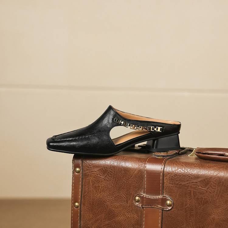 Vyla | Leather Mules