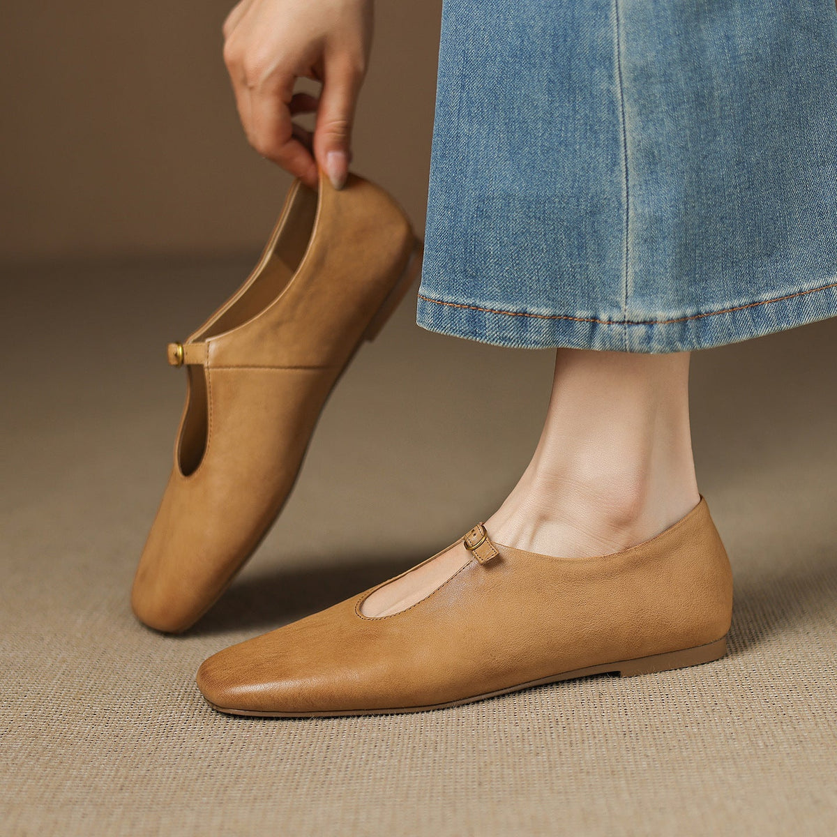 Elspeth | High Vamp Mary Jane Flat