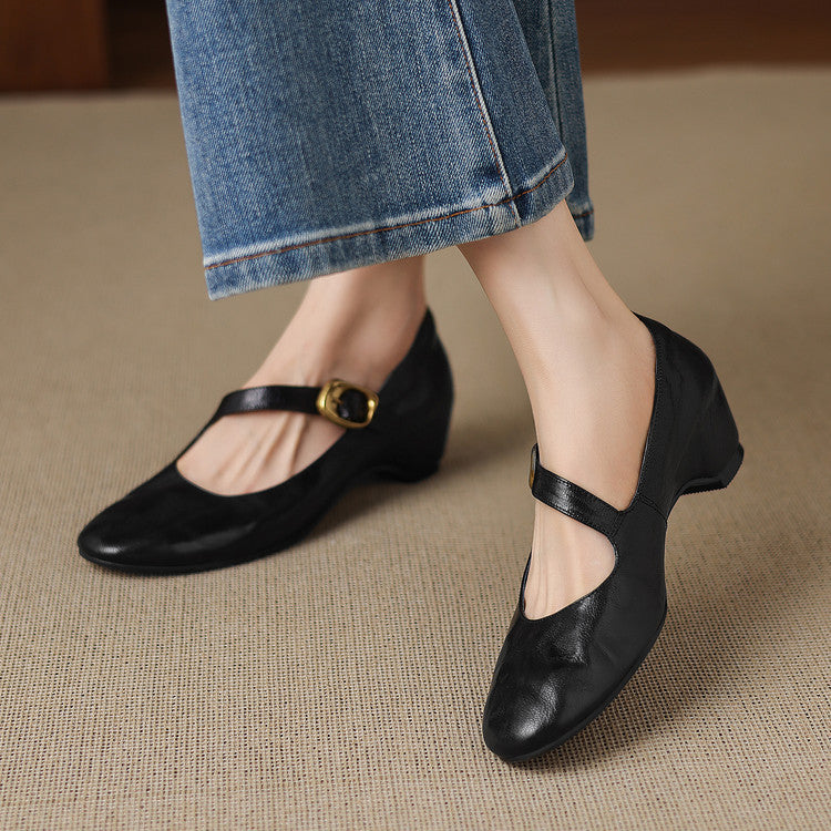 Quira | Round Toe Mary Jane Flat
