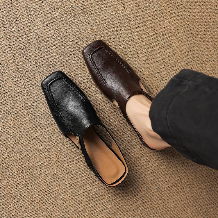 Vyla | Leather Mules