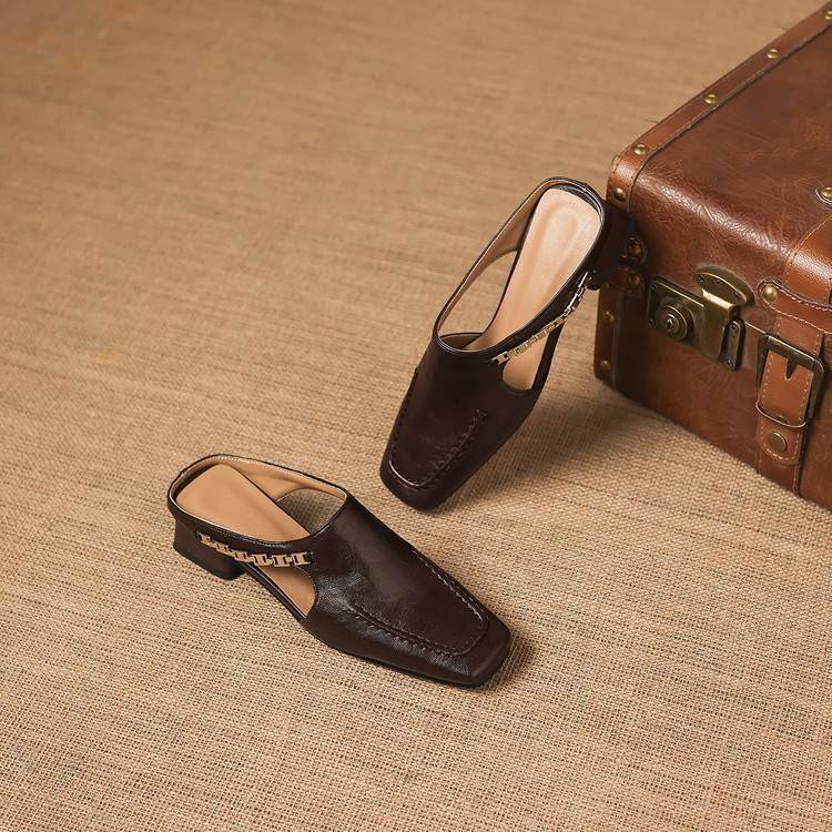 Vyla | Leather Mules