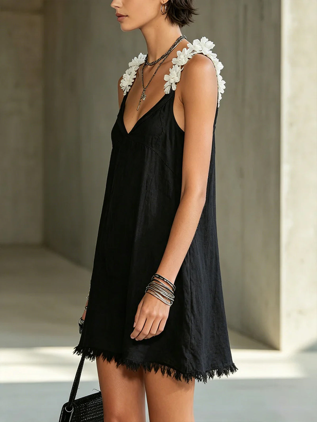 Noémie | V Neck Mini Dress