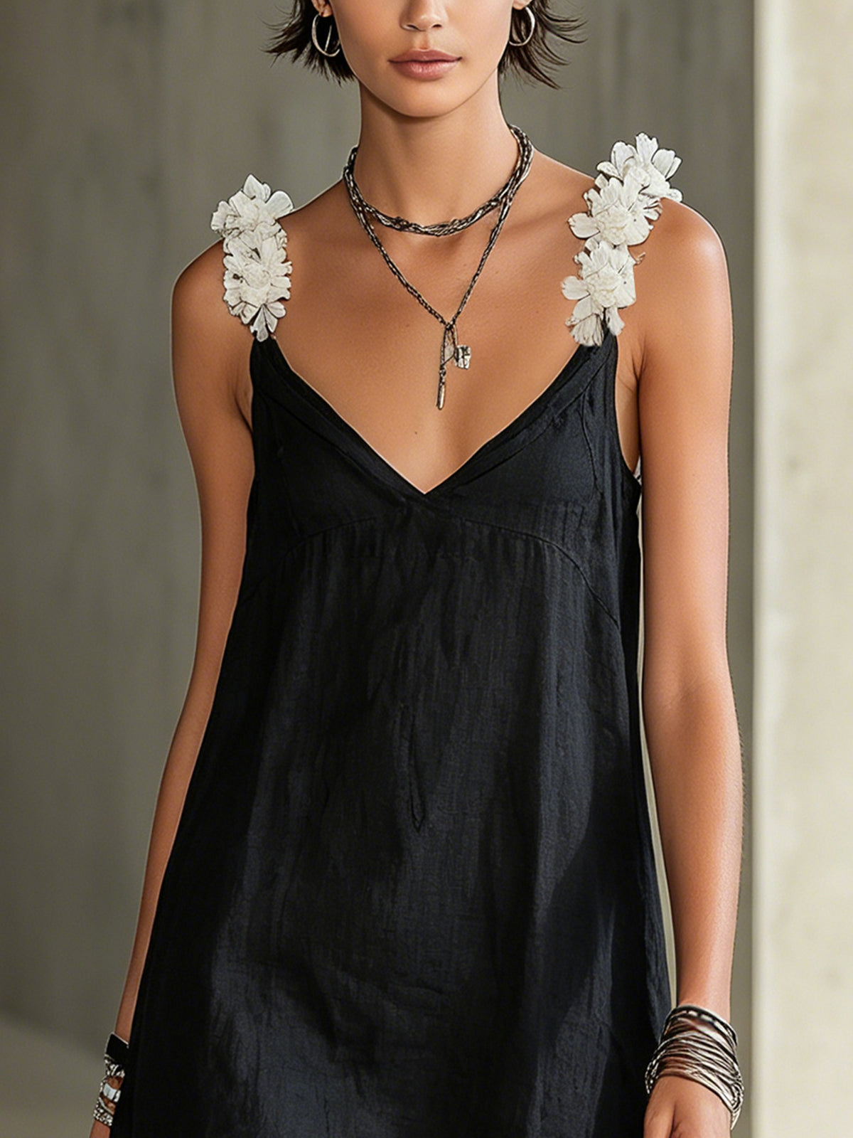 Noémie | V Neck Mini Dress