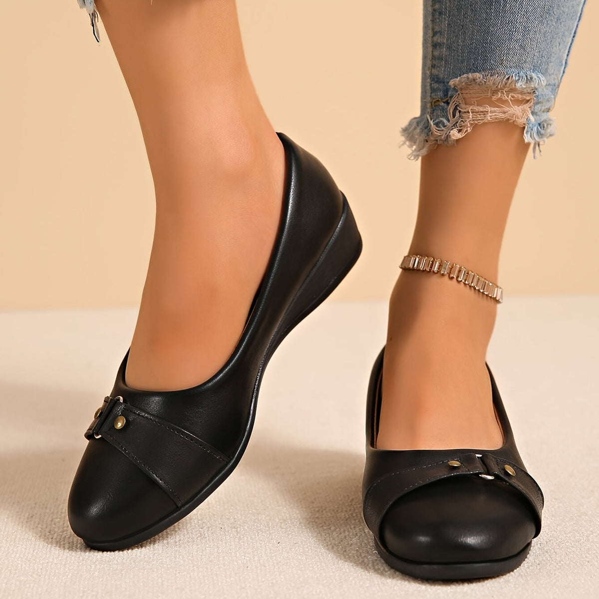 Mavis | Cushioned Wedge Flats