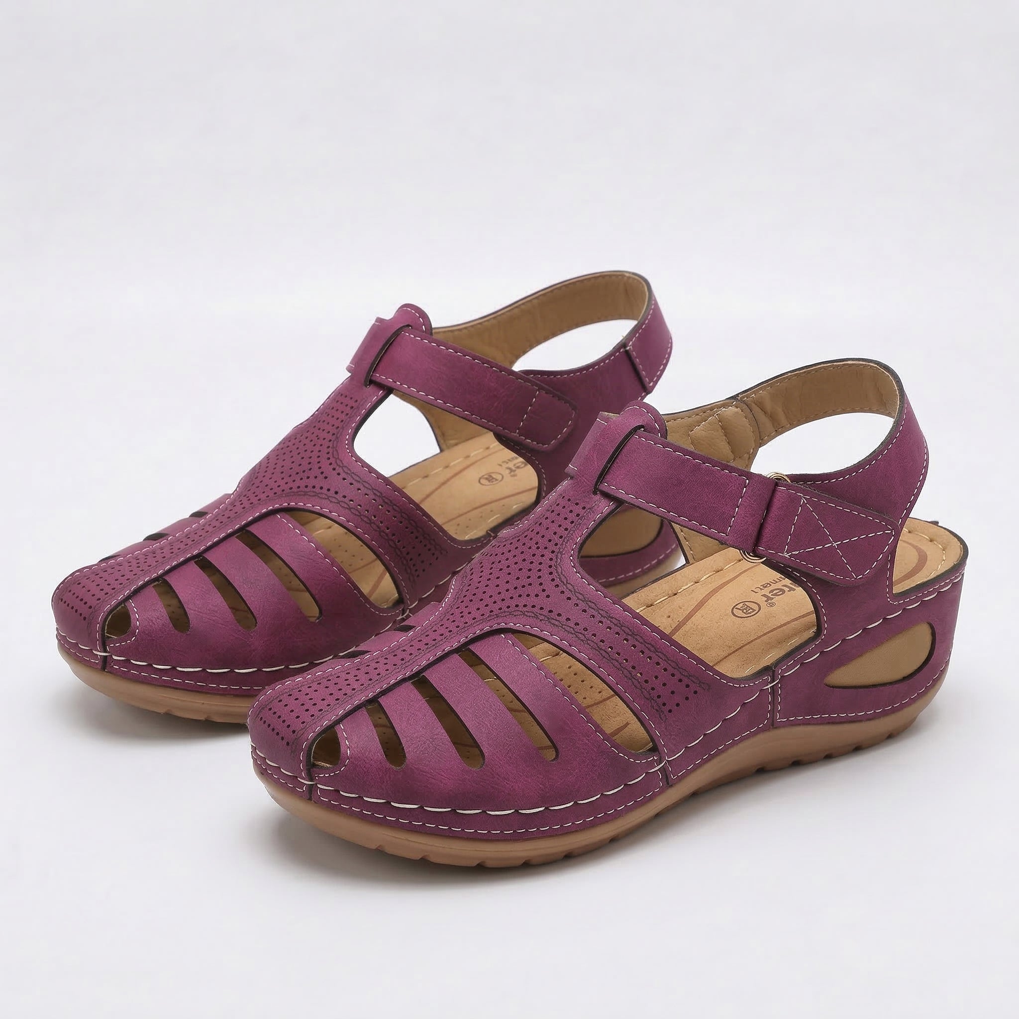 Amelia | Comfort Sandals with a Gentle Lift