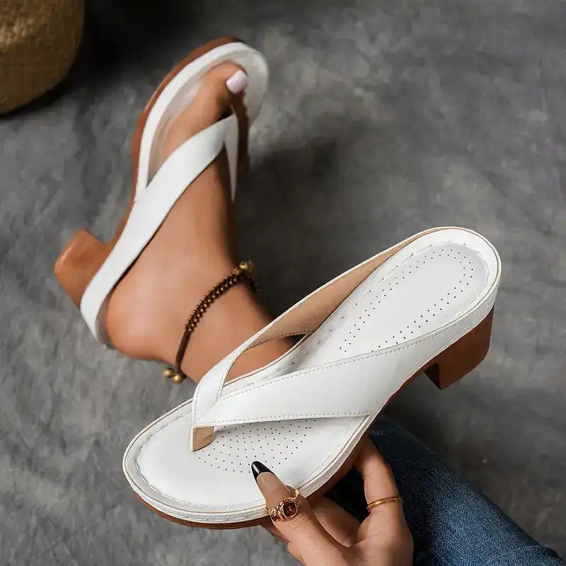 Yasmin - Chic and Comfortable Sandals